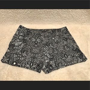 Express paisley shorts